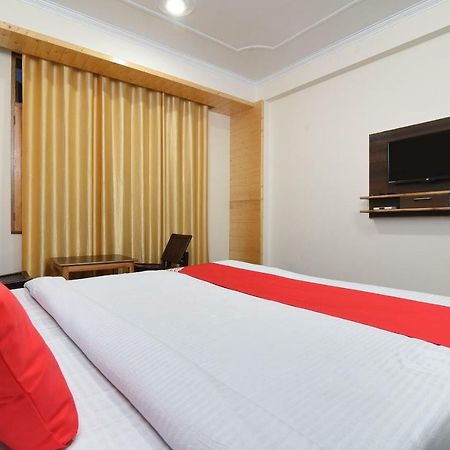 Assi River Guest House Varanasi Exteriör bild