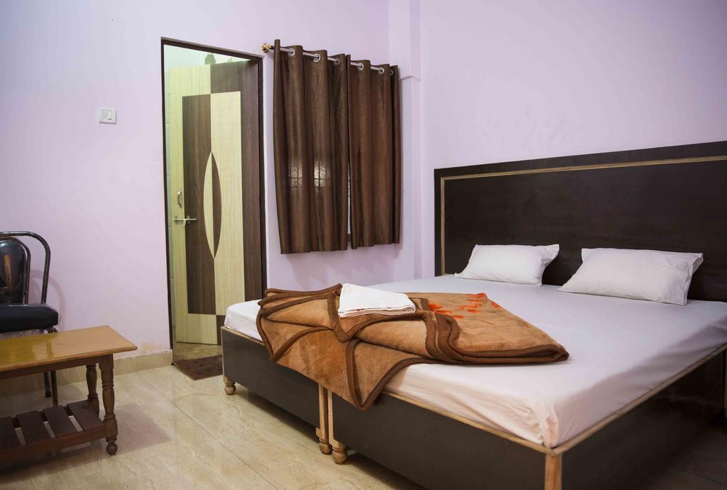 Assi River Guest House Varanasi Exteriör bild