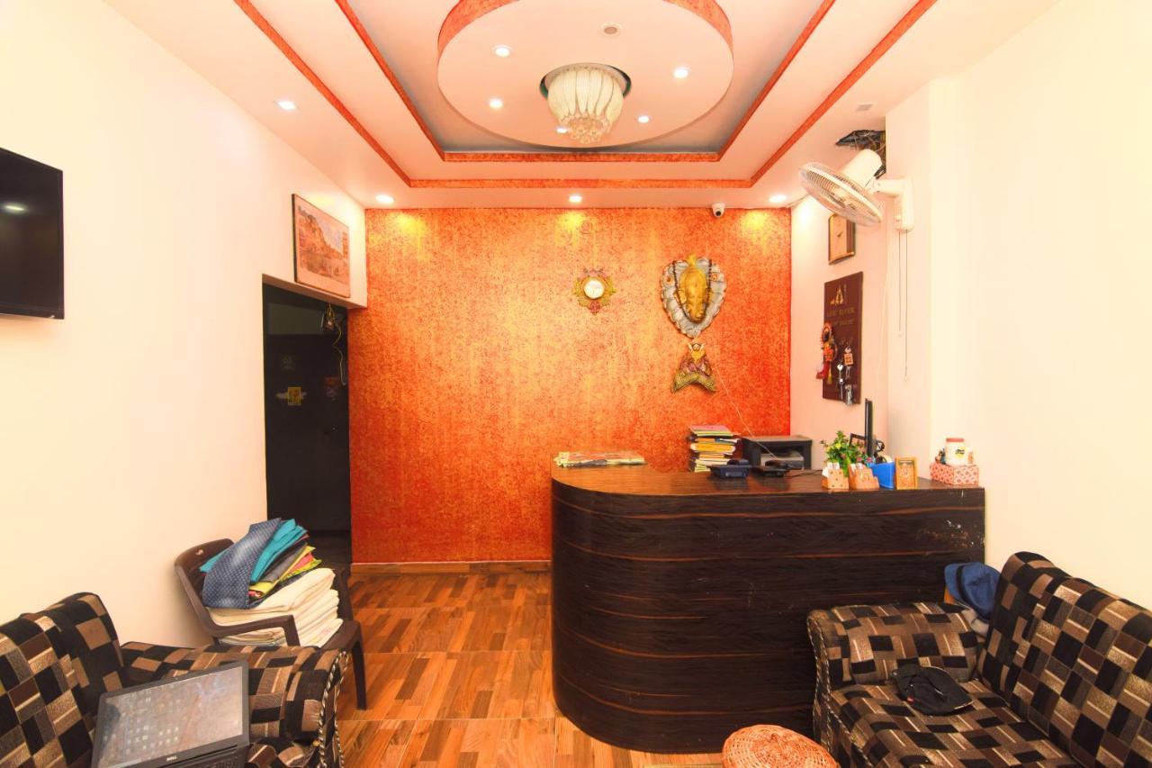 Assi River Guest House Varanasi Exteriör bild