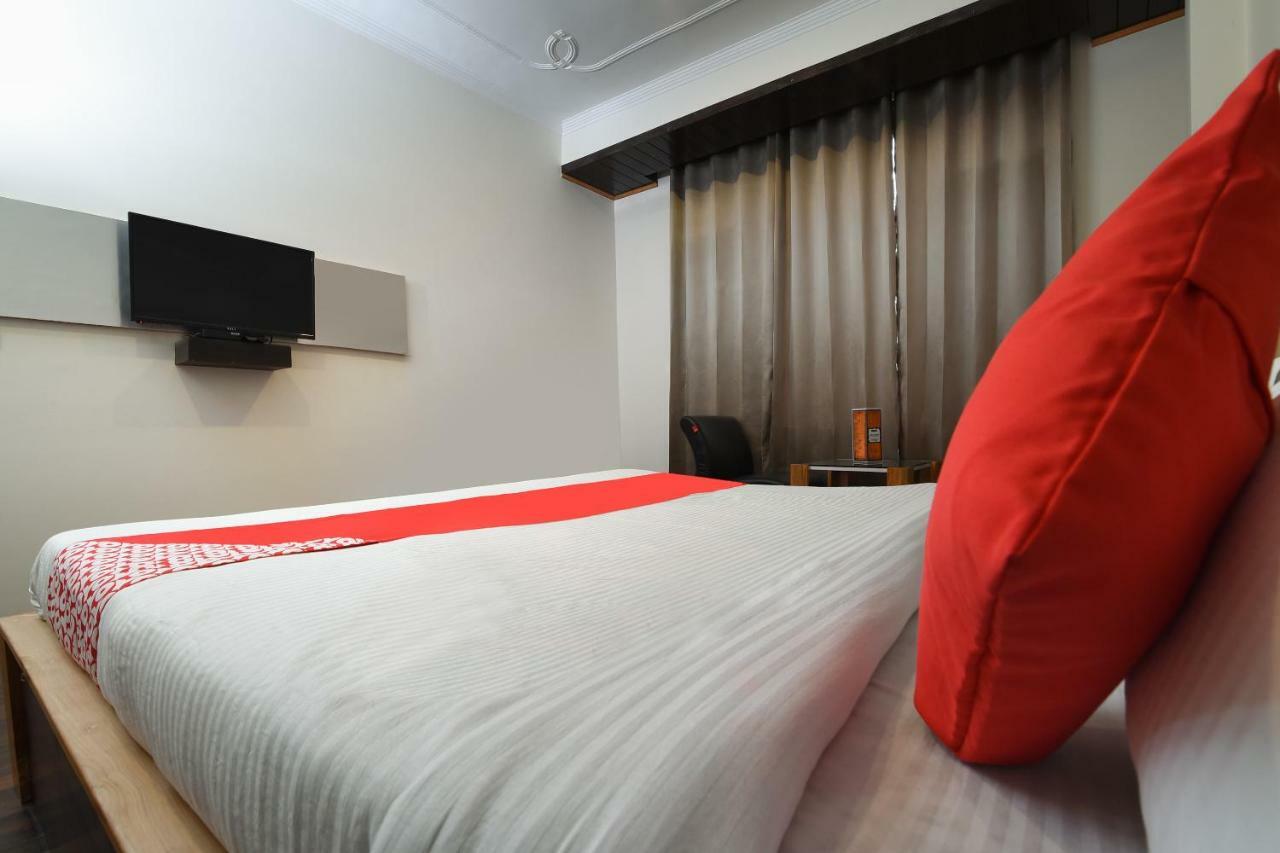 Assi River Guest House Varanasi Exteriör bild