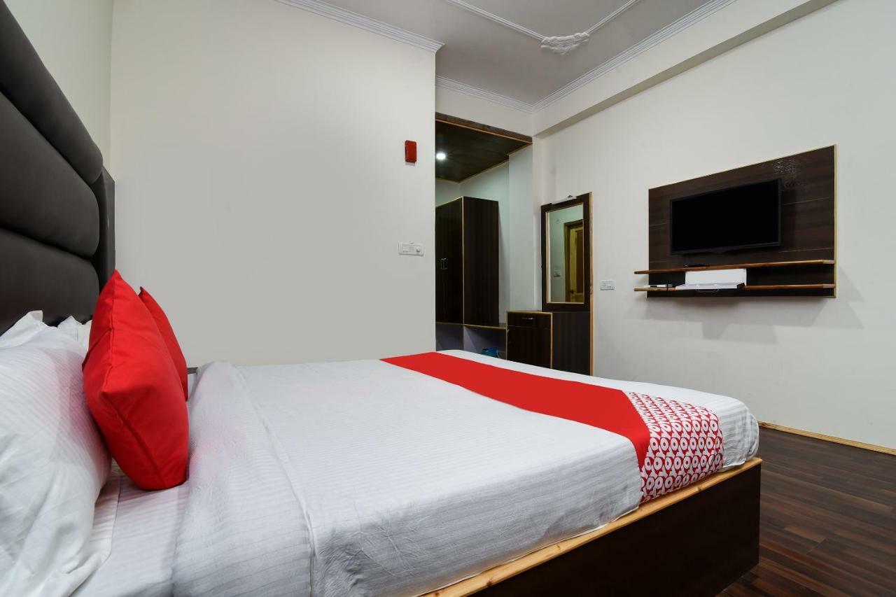 Assi River Guest House Varanasi Exteriör bild