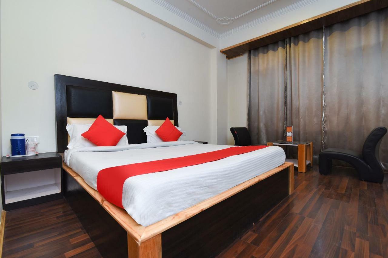 Assi River Guest House Varanasi Exteriör bild